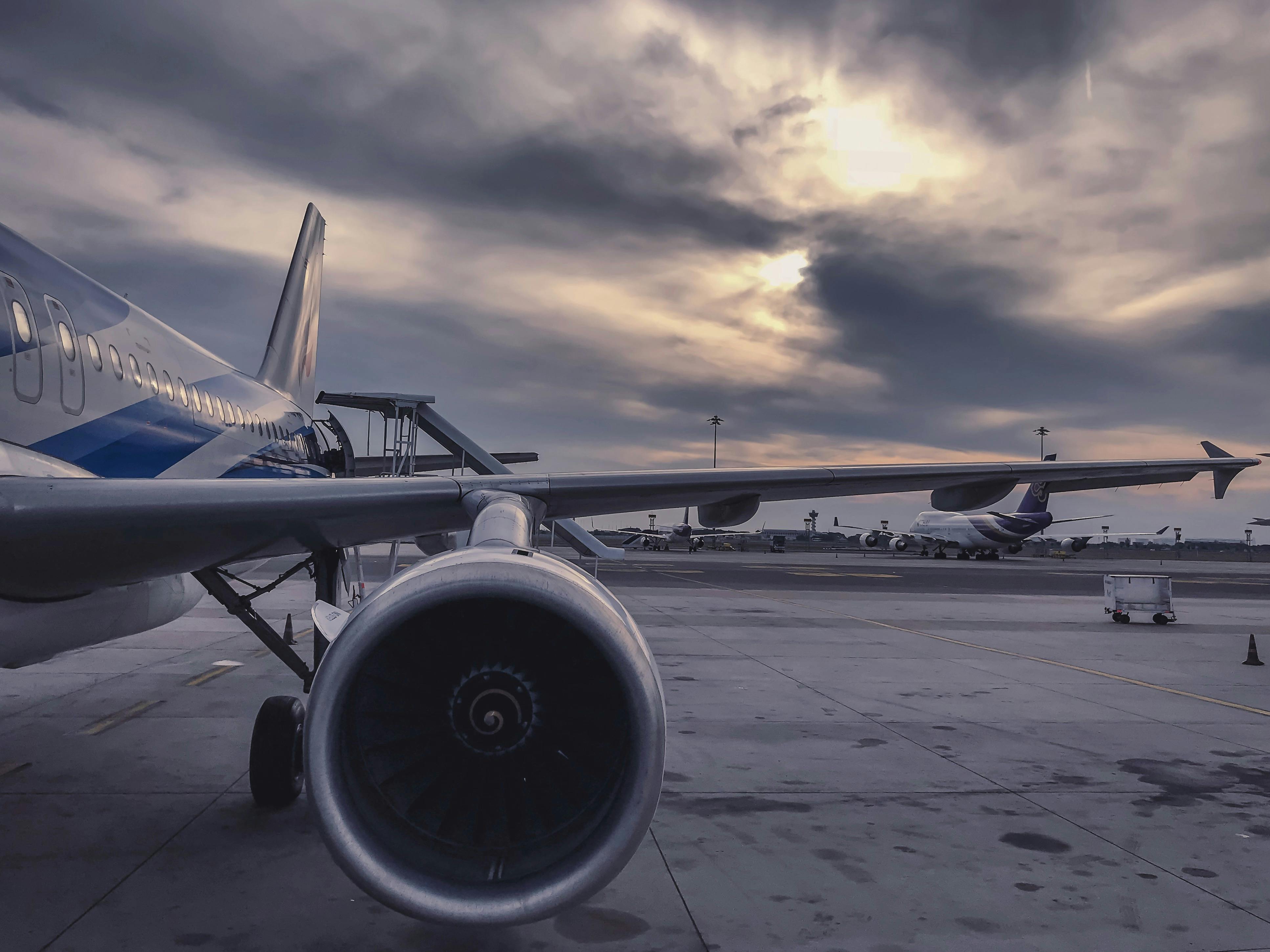 Plane engine